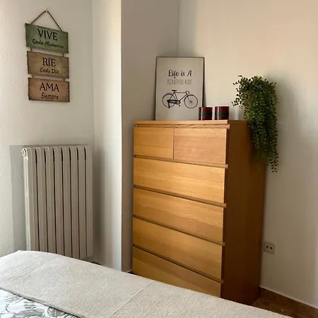 El Torreón Del Pilar. Opción De Parking Apartamento Zaragoza