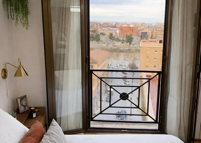 El Torreón Del Pilar. Opción De Parking *